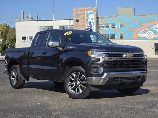 Dark Ash Metallic 2024 Chevrolet Silverado 1500 LT
