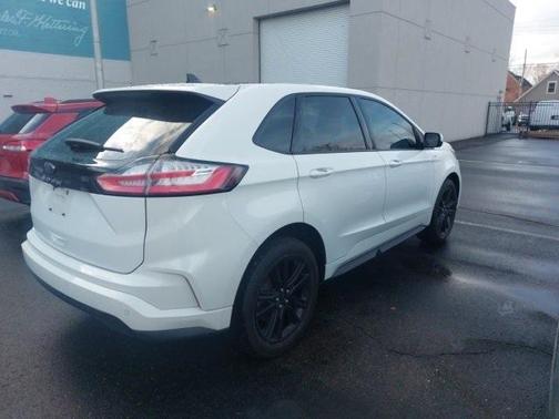2022 Ford Edge ST Line