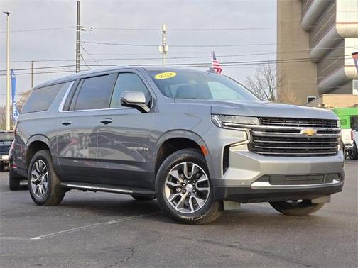2022 Chevrolet Suburban LT