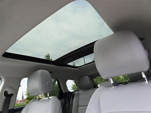 2024 Land Rover Range Rover Evoque Core S