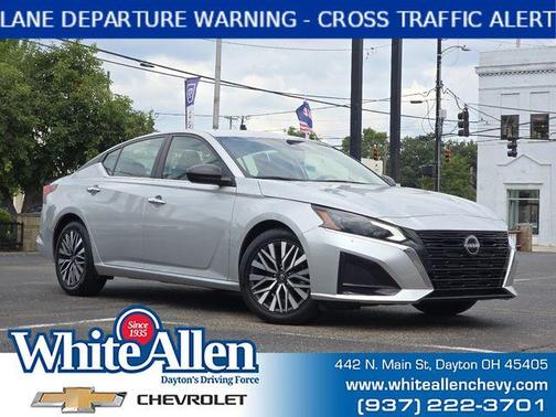 Brilliant Silver Metallic 2024 Nissan Altima 2.5 SV