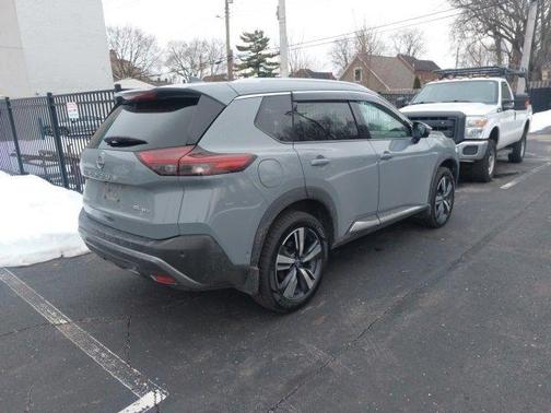 2023 Nissan Rogue SL