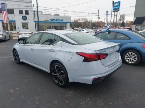 2023 Nissan Altima 2.5 SR