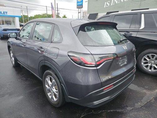 Modern Steel Metallic 2023 Honda HR-V LX
