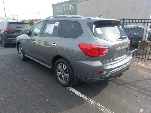 2020 Nissan Pathfinder SL