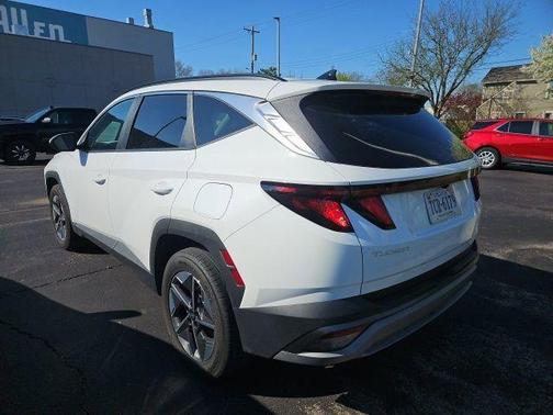 2025 Hyundai TUCSON SEL