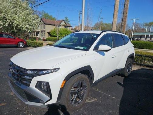 2025 Hyundai TUCSON SEL