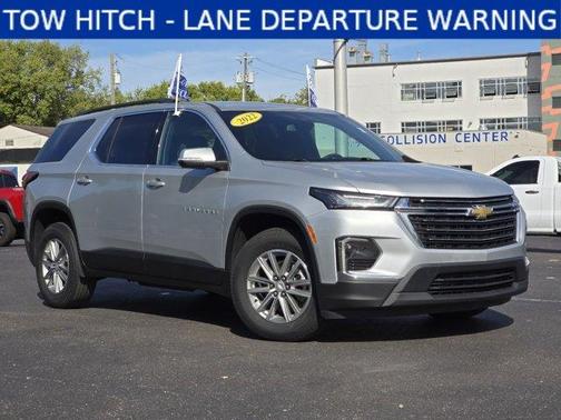 2022 Chevrolet Traverse LT Cloth