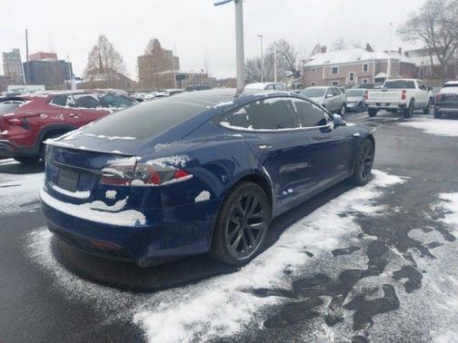 2021 Tesla Model S Plaid