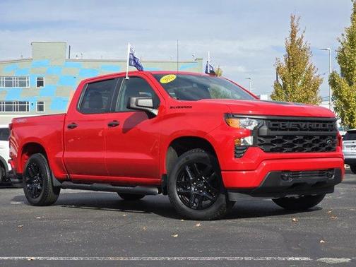 2022 Chevrolet Silverado 1500 Custom