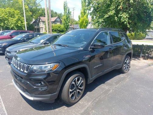 Diamond Black 2024 Jeep Compass Limited