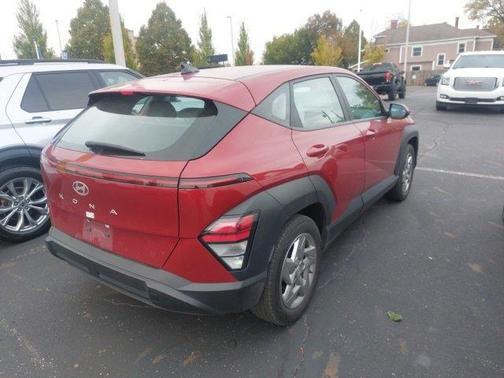 2024 Hyundai KONA SE