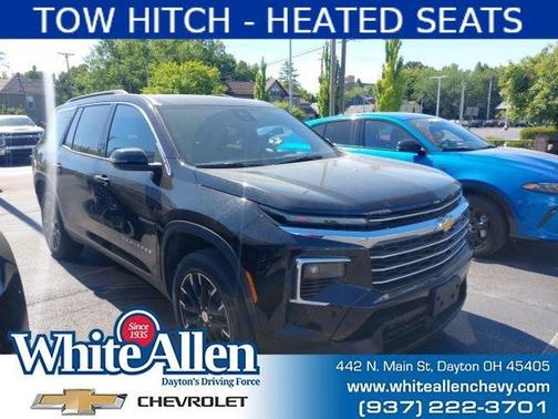 Mosaic Black Metallic 2025 Chevrolet Traverse LT