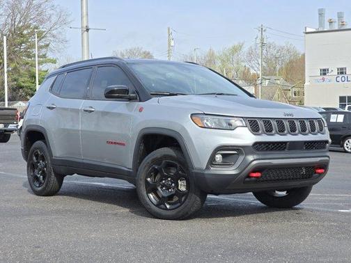 Billet Silver Metallic Clearcoat 2023 Jeep Compass Trailhawk