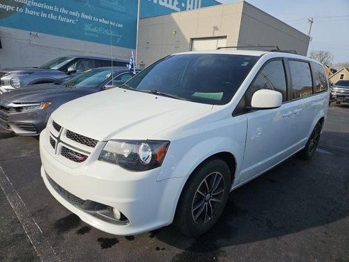 White Knuckle Clearcoat 2019 Dodge Grand Caravan GT