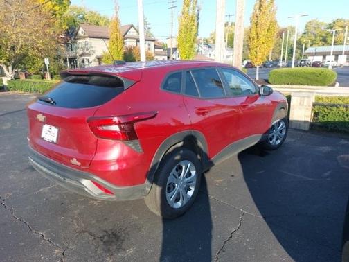 2025 Chevrolet Trax LS