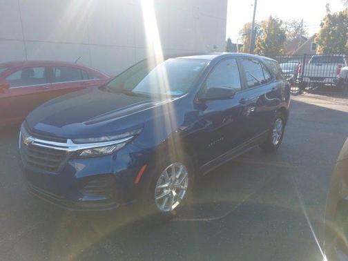 2022 Chevrolet Equinox LS