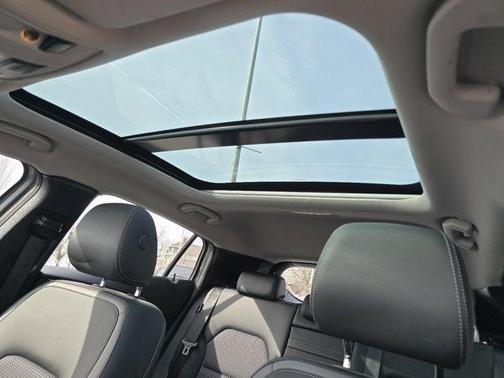 2019 INFINITI QX30 Luxe