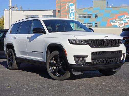 2023 Jeep Grand Cherokee L Laredo