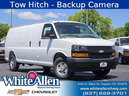 Summit White 2026 Chevrolet Express 3500 Work Van