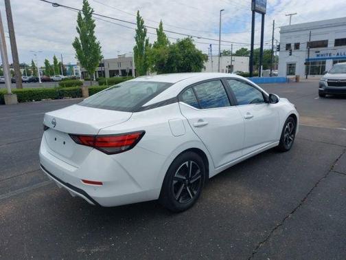 Cloud White 2025 Nissan Sentra SV