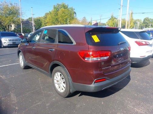 2018 Kia Sorento LX