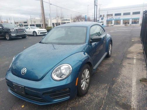 2018 Volkswagen Beetle 2.0T S