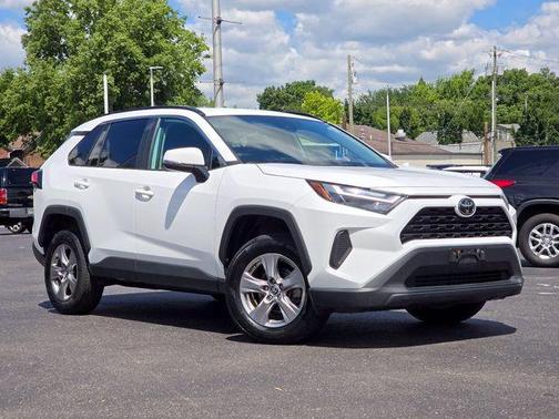 Ice 2024 Toyota RAV4 XLE