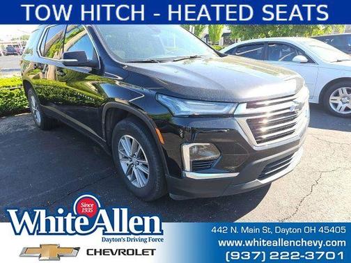 Mosaic Black Metallic 2023 Chevrolet Traverse LT Cloth