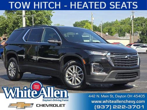 Mosaic Black Metallic 2023 Chevrolet Traverse LT Cloth