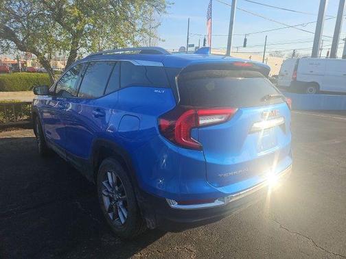 2024 GMC Terrain SLT