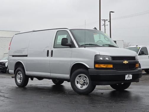 2026 Chevrolet Express 3500 Work Van
