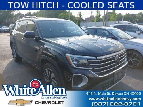 Deep Black Pearl Effect 2024 Volkswagen Atlas 2.0T SE