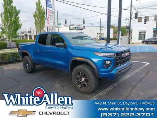 Dynamic Blue Metallic 2023 GMC Canyon Elevation