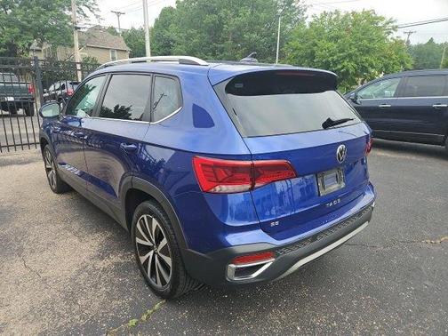 Blue Dusk 2024 Volkswagen Taos 1.5T SE