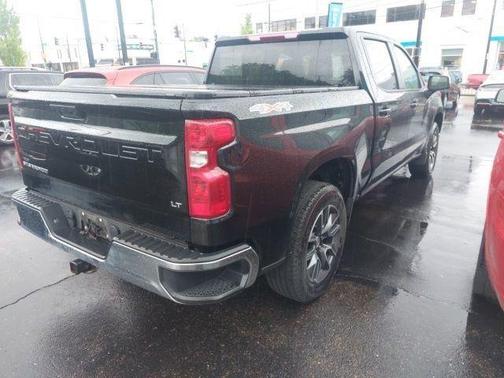 Black 2022 Chevrolet Silverado 1500 LT