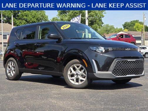 Fusion Orange 2025 Kia Soul LX