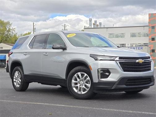 2022 Chevrolet Traverse LS