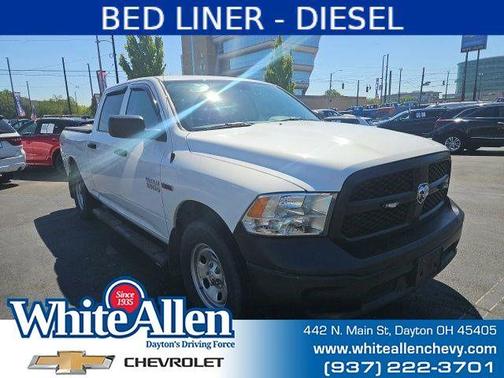Bright White Clearcoat 2018 RAM 1500 ST