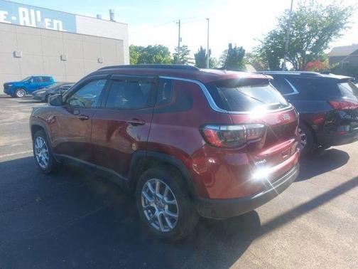 Velvet Red Pearlcoat 2022 Jeep Compass Latitude Lux