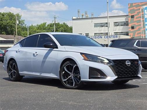 2023 Nissan Altima 2.5 SR
