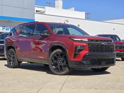 Radiant Red 2025 Chevrolet Traverse RS