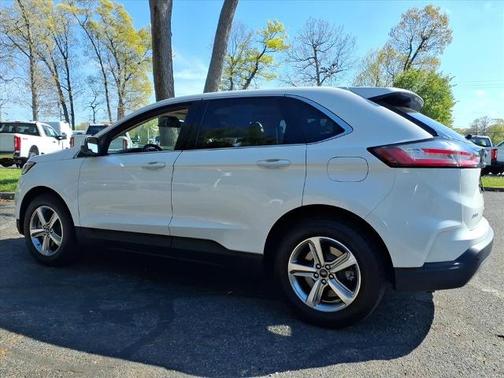 STAR WHITE 2023 Ford Edge SEL
