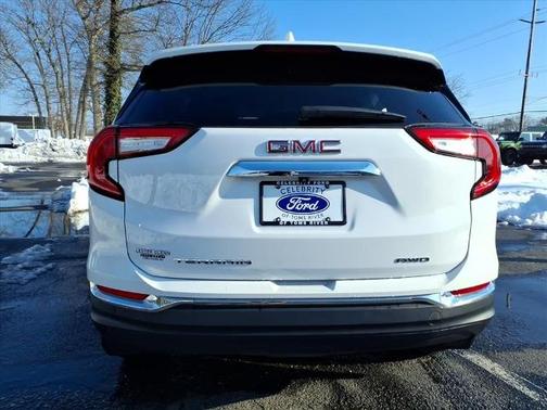 2022 GMC Terrain SLT
