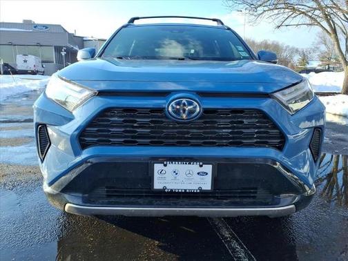 2022 Toyota RAV4 SE