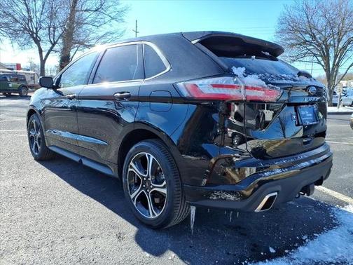2022 Ford Edge ST