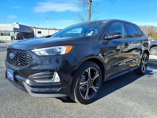 2022 Ford Edge ST