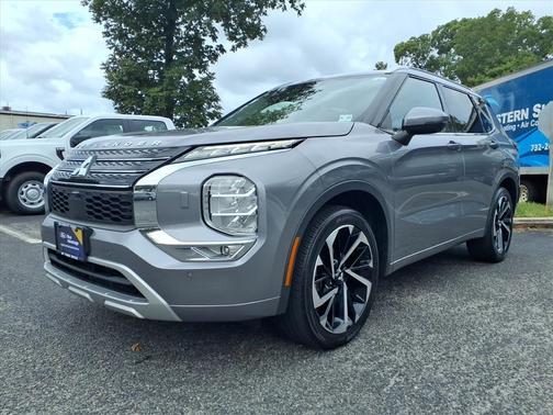 2022 Mitsubishi Outlander SEL