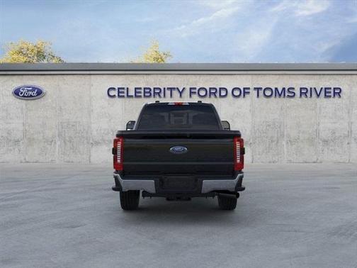2025 Ford F-350 Lariat Super Duty