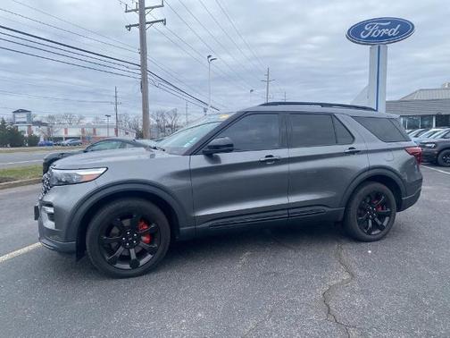 2023 Ford Explorer ST